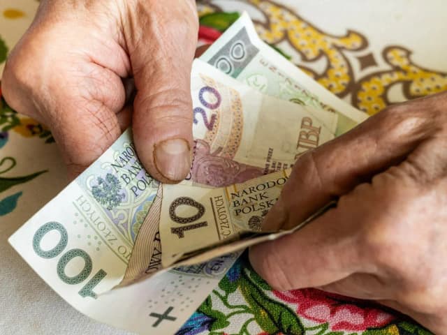 Komu przysługuje renta rodzinna? Sprawdź, czy możesz ją otrzymać Komu przysługuje renta rodzinna? Sprawdź, czy możesz ją otrzymać