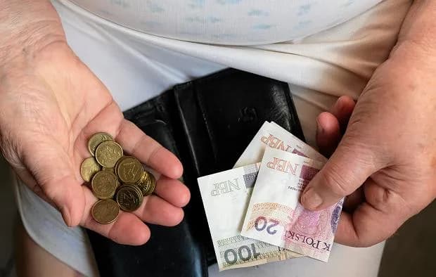Ile wynosi emerytura stażowa? Sprawdź, ile możesz otrzymać! Ile wynosi emerytura stażowa? Sprawdź, ile możesz otrzymać!
