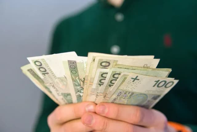 Utrata renty: niebezpieczne sytuacje, które mogą pozbawić cię świadczenia Utrata renty: niebezpieczne sytuacje, które mogą pozbawić cię świadczenia